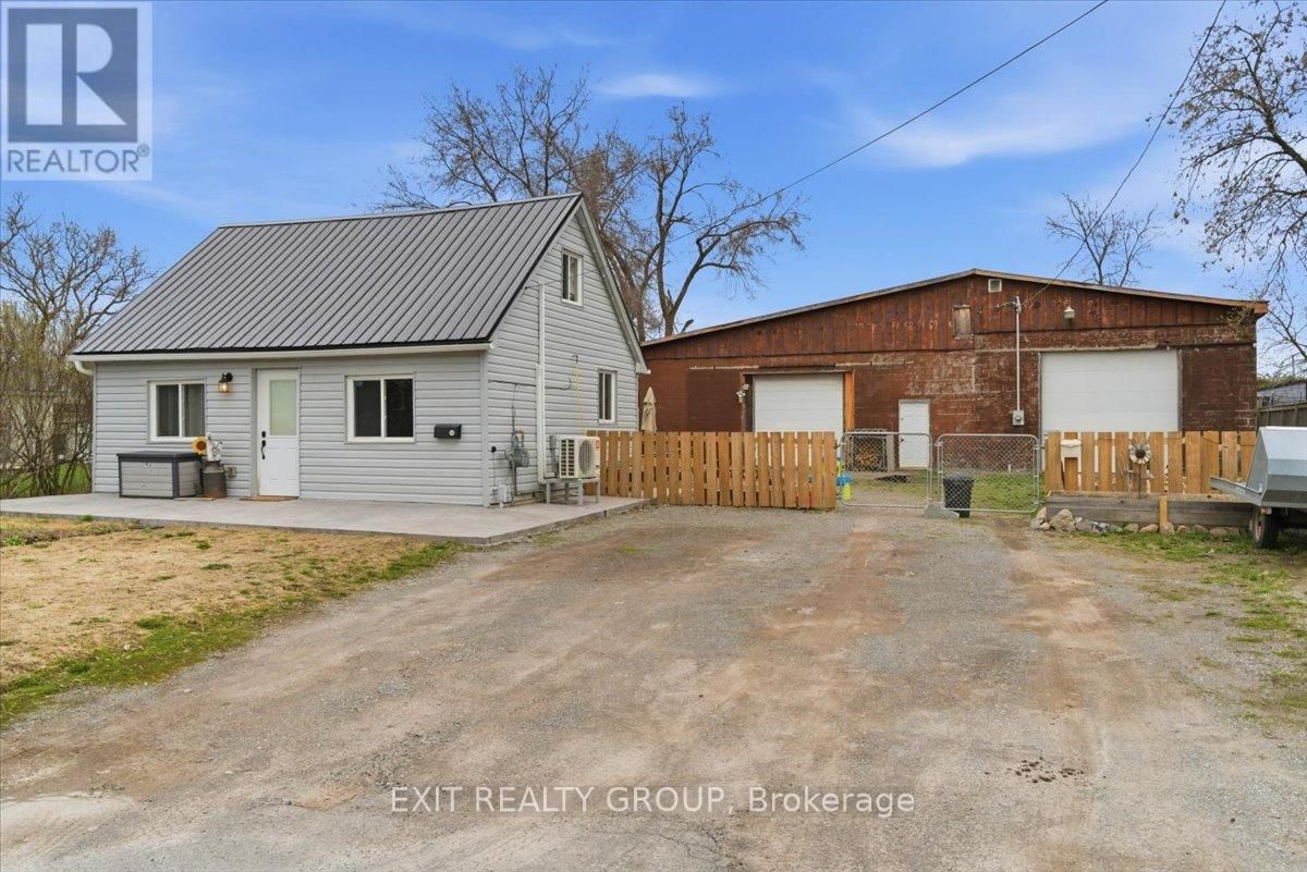 43 CENTRE STREET Image 2