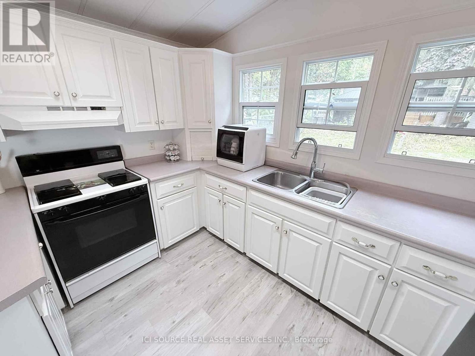 Site 14 - 580 BEAVER CREEK ROAD Image 11