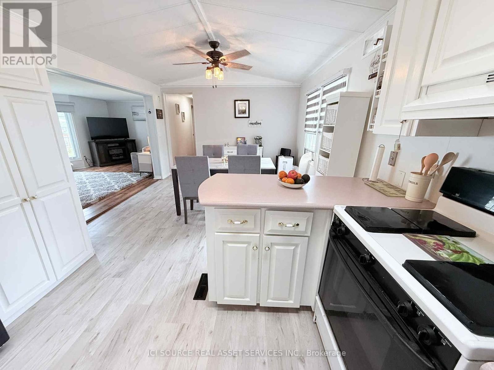 Site 14 - 580 BEAVER CREEK ROAD Image 8