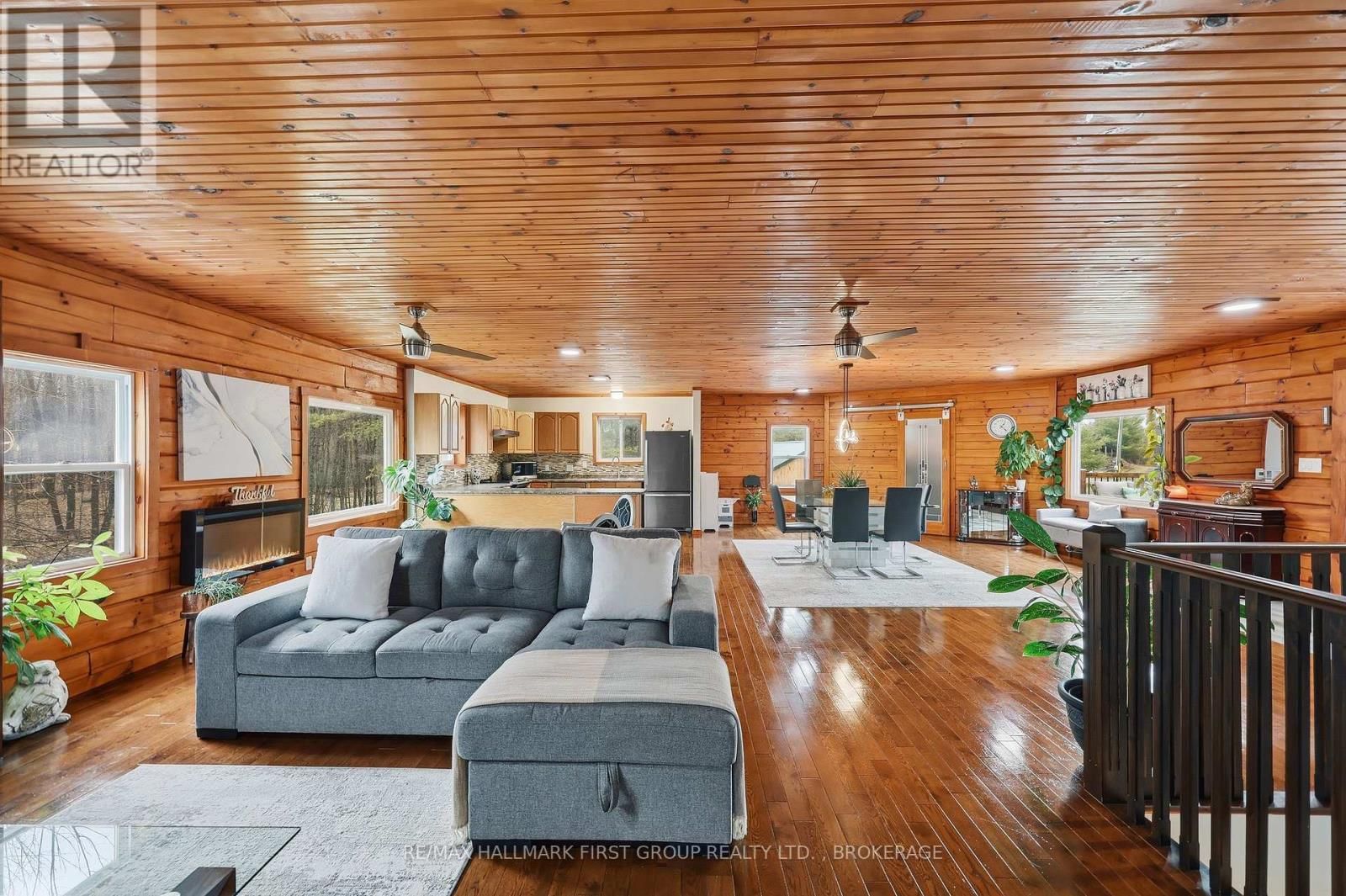 2723 DESERT LAKE ROAD Image 14