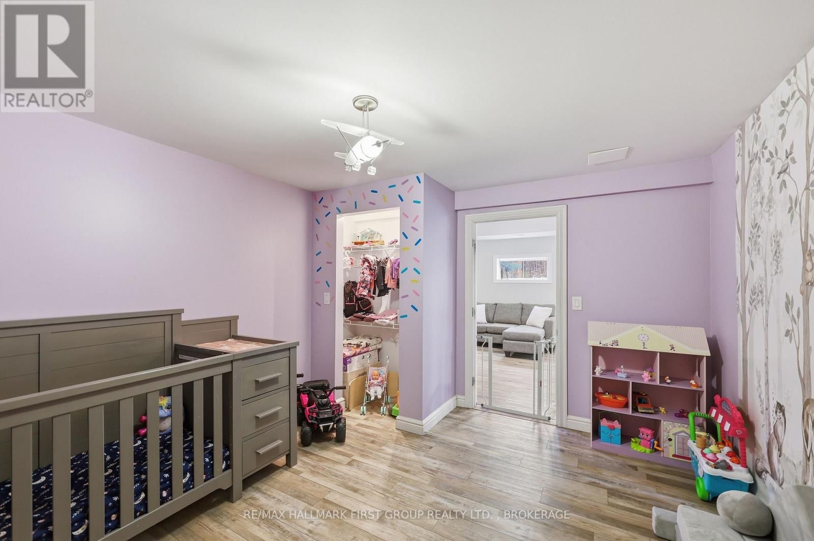 2723 DESERT LAKE ROAD Image 35