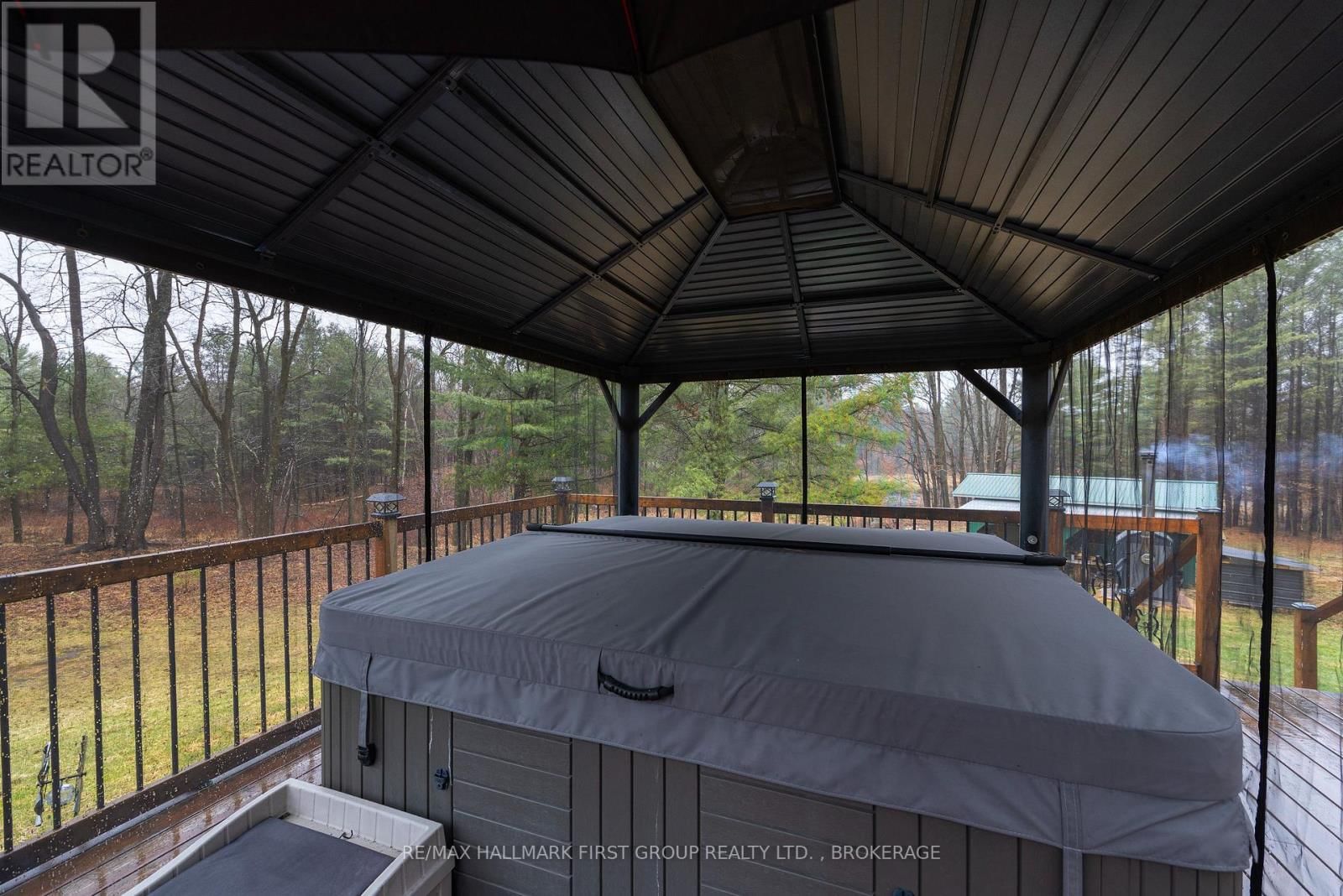 2723 DESERT LAKE ROAD Image 46