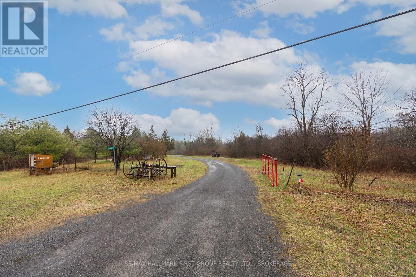 2723 DESERT LAKE ROAD Image 50