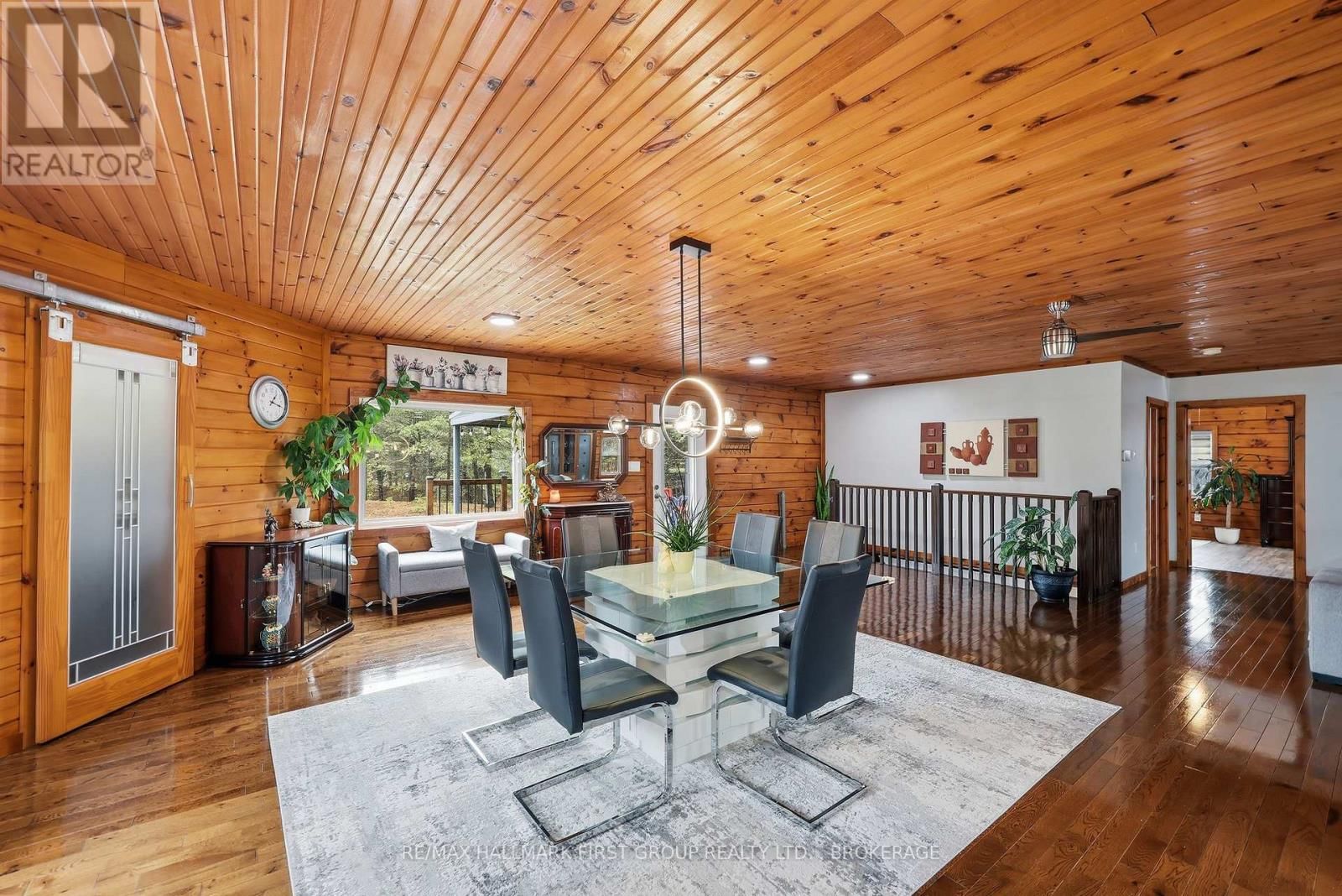 2723 DESERT LAKE ROAD Image 7