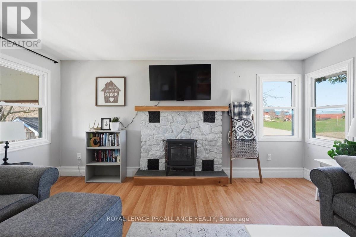 10219 HWY 62 Image 5