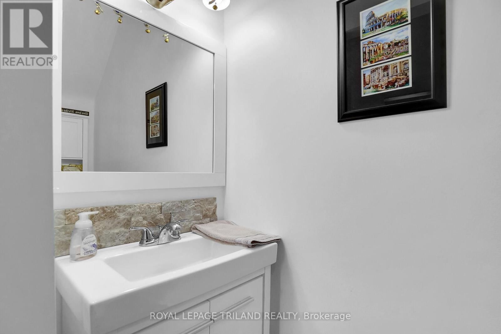 86 KAINS STREET Image 16