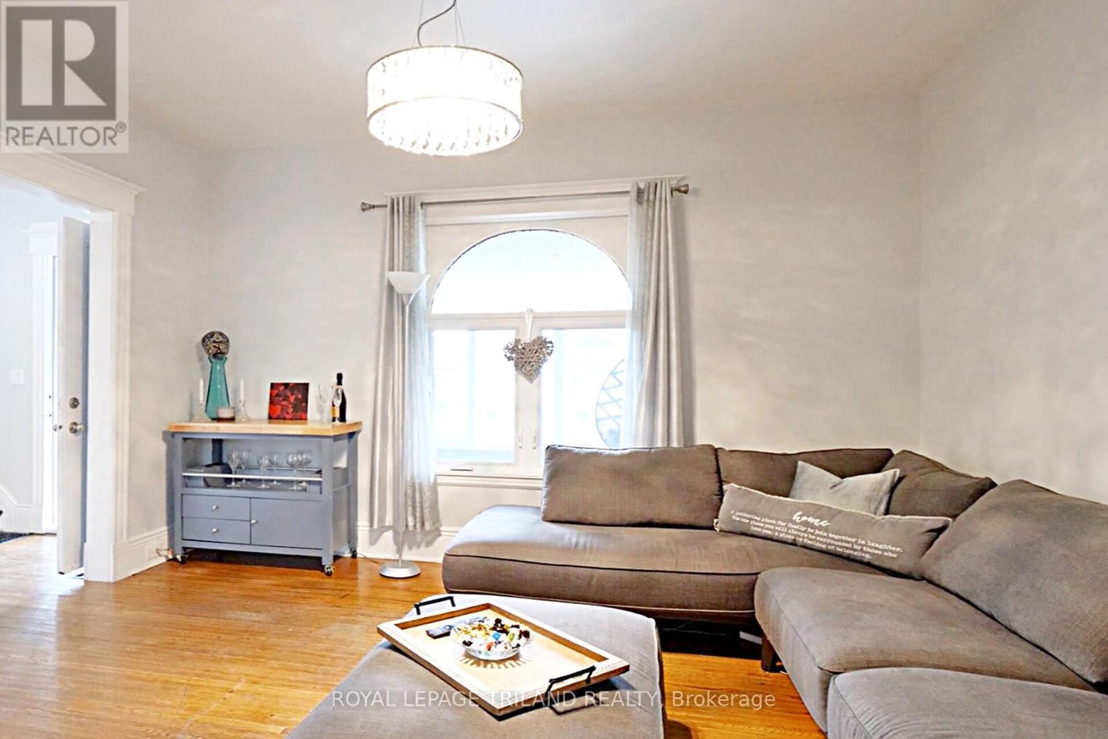 86 KAINS STREET Image 7