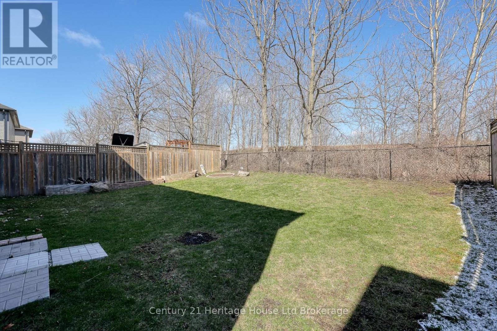 427 CHAMPLAIN AVENUE Image 43