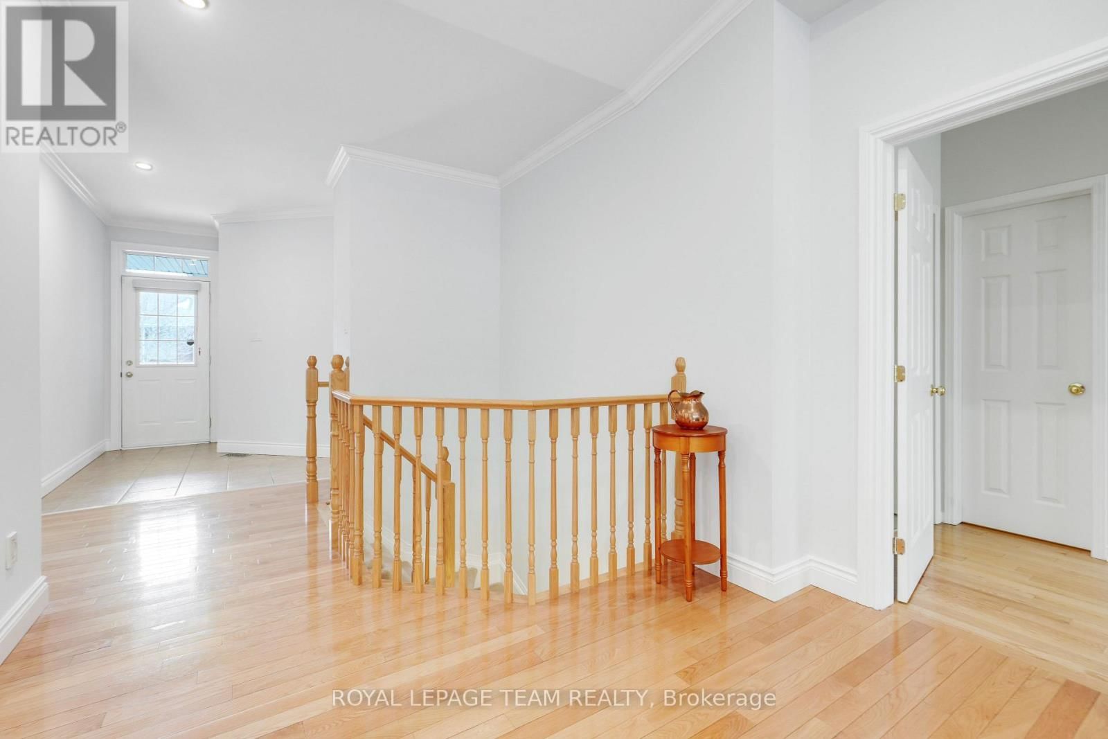 114 BARTLETT PRIVATE Image 28