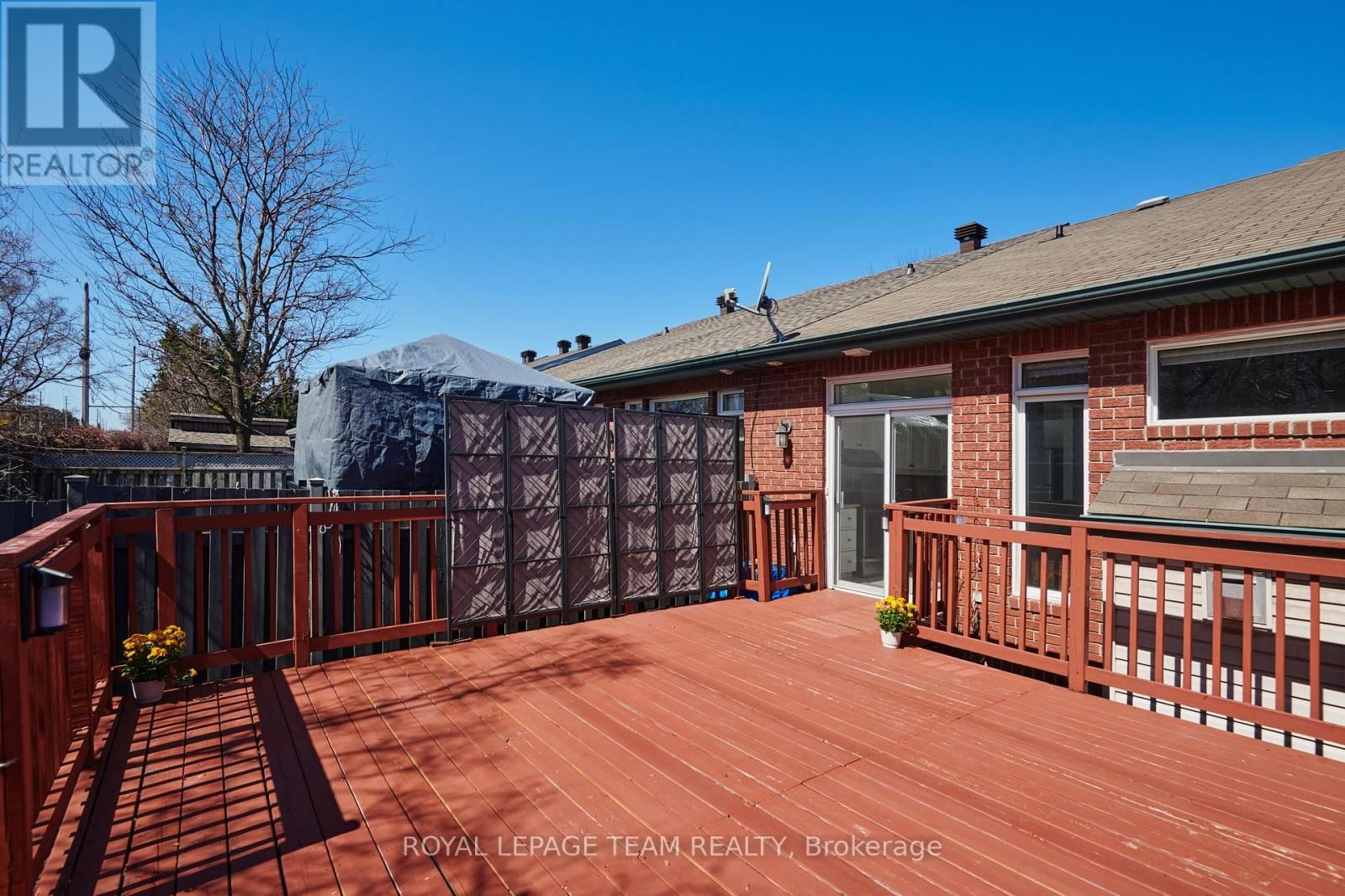 114 BARTLETT PRIVATE Image 41