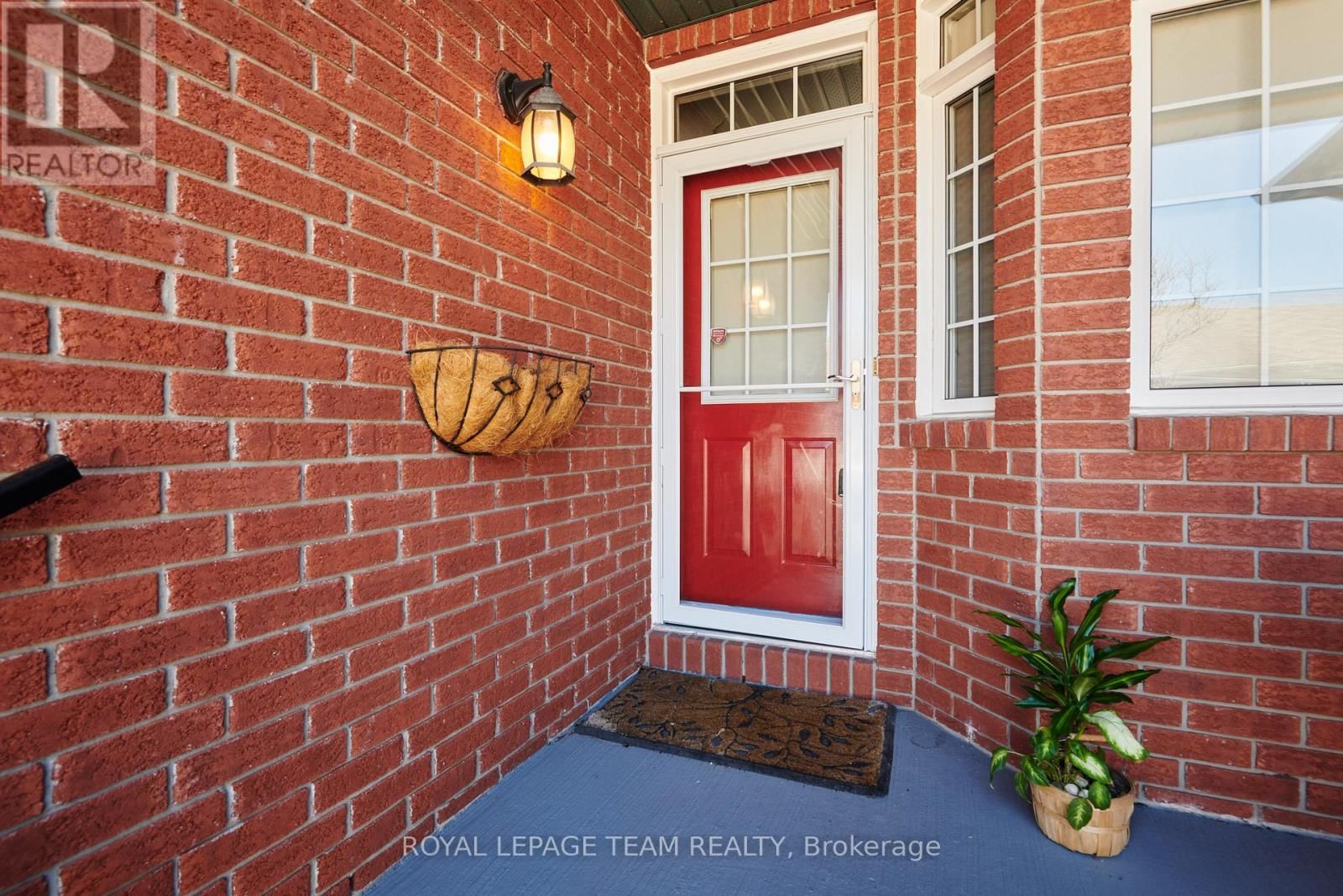 114 BARTLETT PRIVATE Image 5