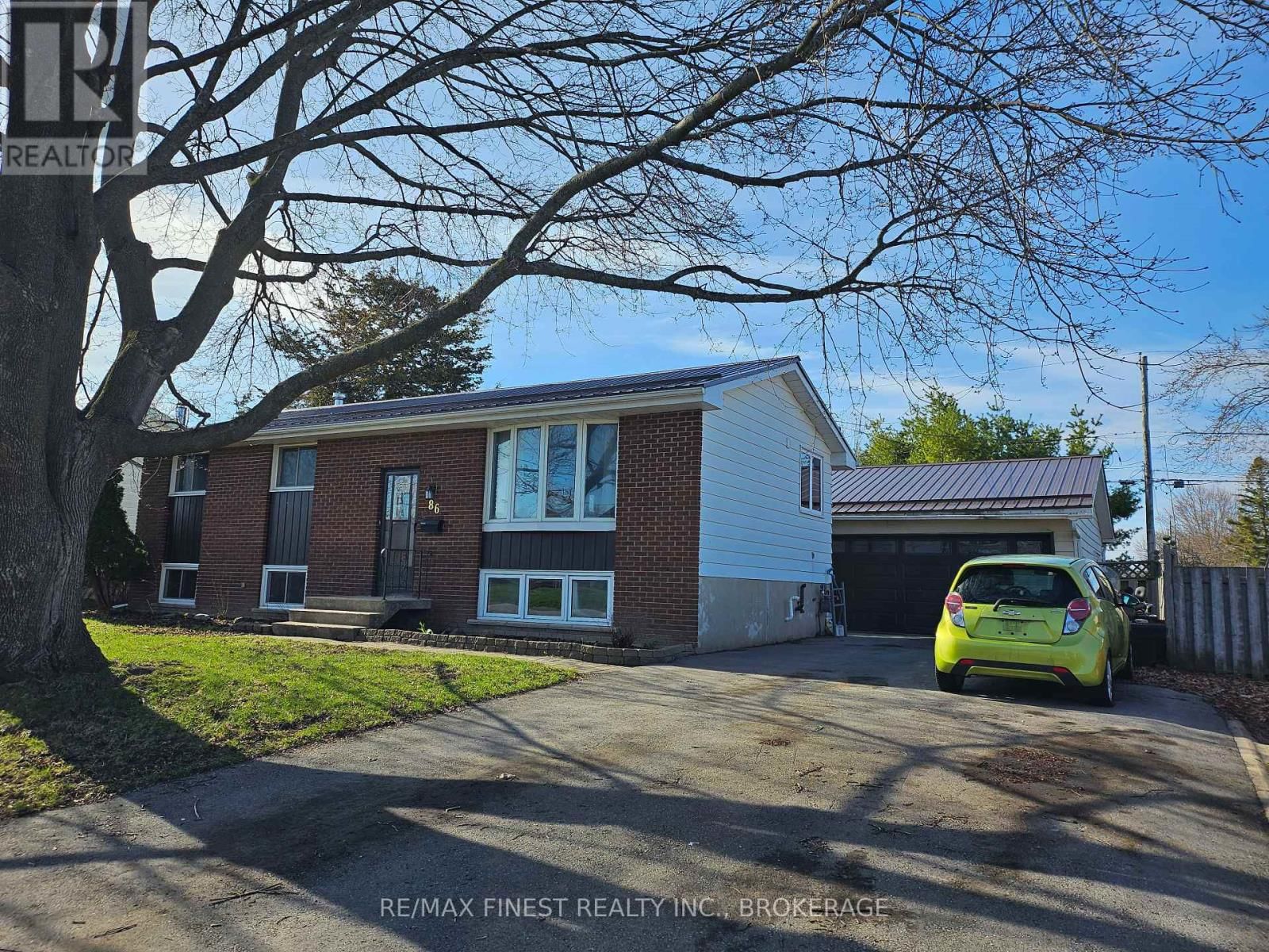 86 CHESTERFIELD DRIVE Image 1