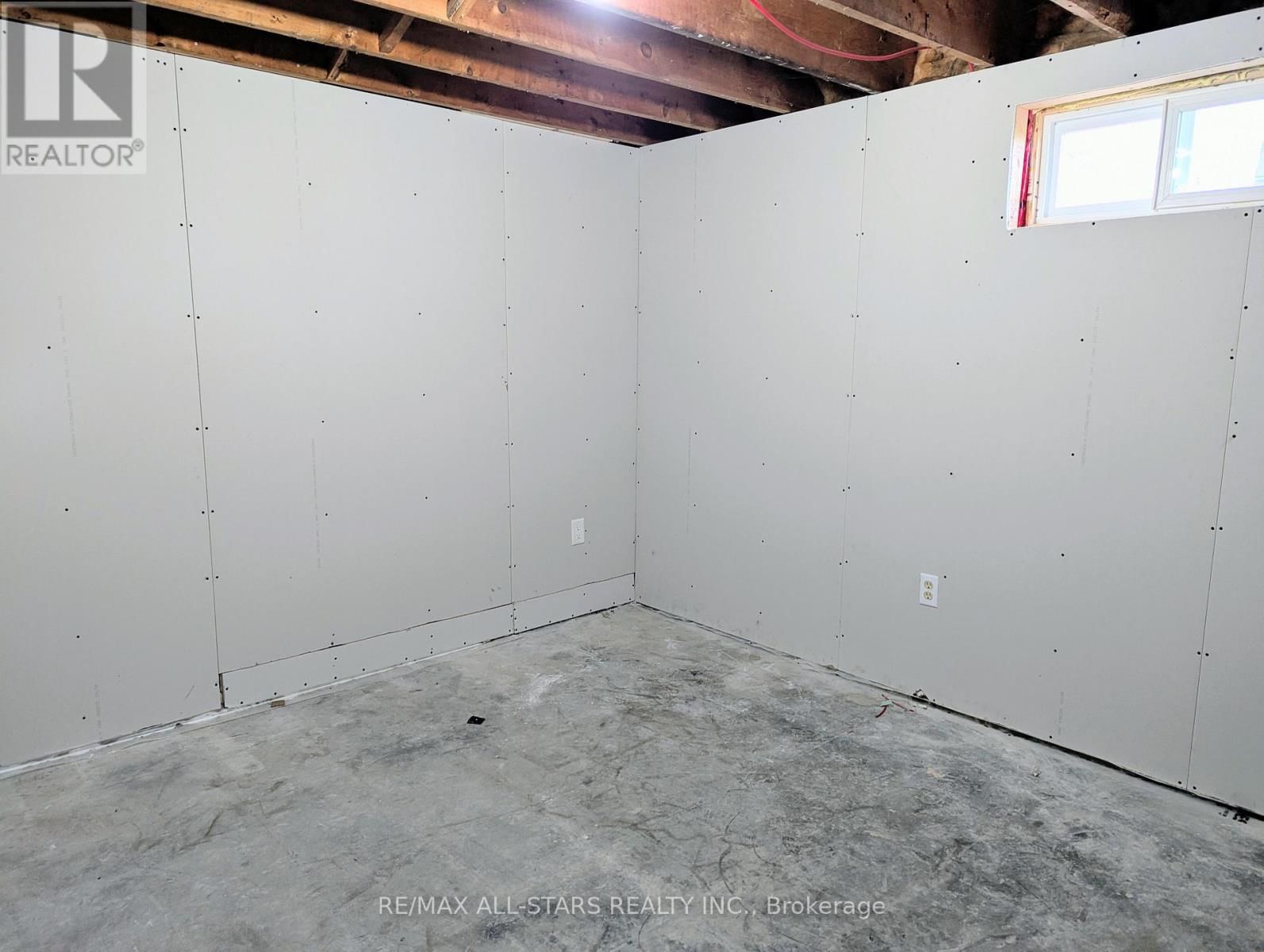 23 VALLEY ROAD Image 25