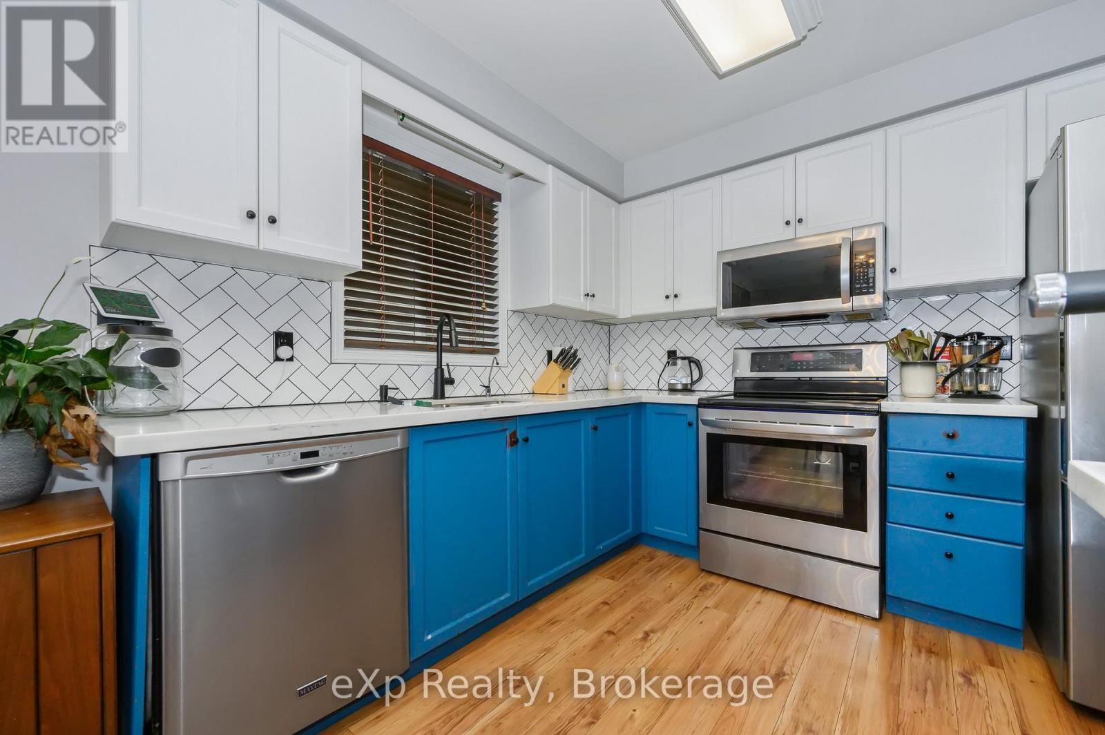 51 MCCURDY ROAD Image 9