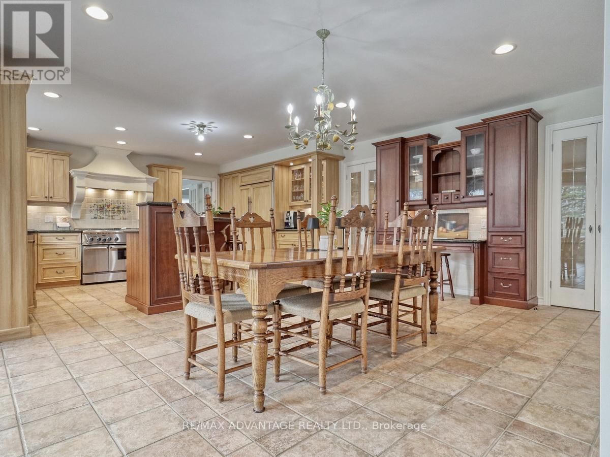 110 WHITEACRES DRIVE Image 10