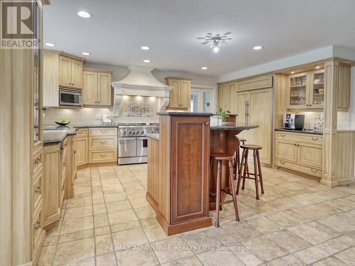 110 WHITEACRES DRIVE Image 11