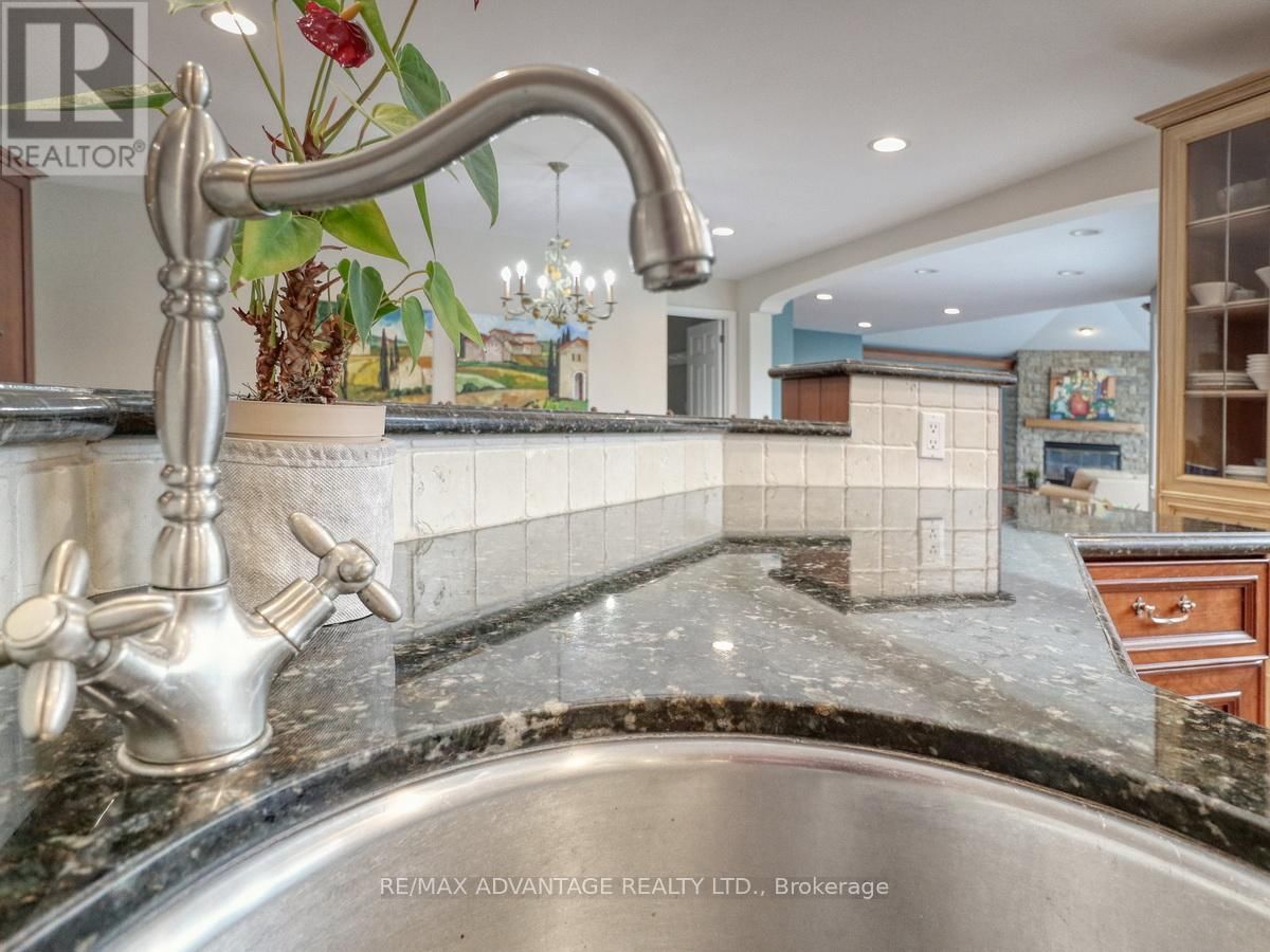 110 WHITEACRES DRIVE Image 14