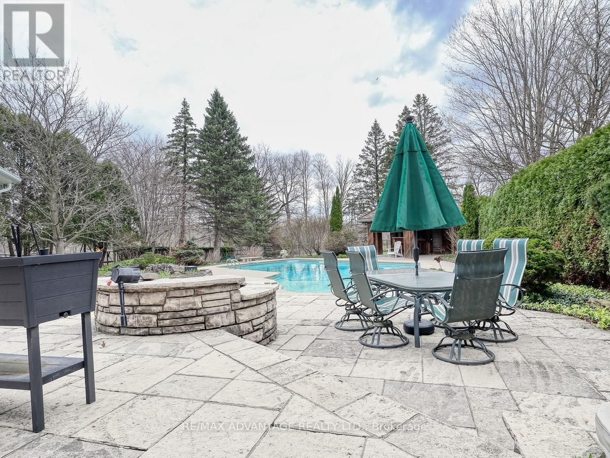 110 WHITEACRES DRIVE Image 2