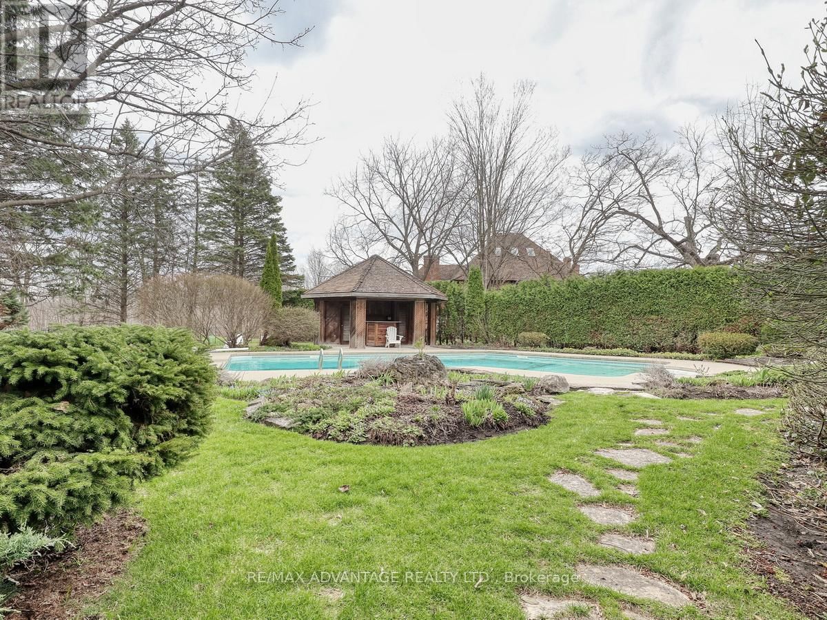 110 WHITEACRES DRIVE Image 4