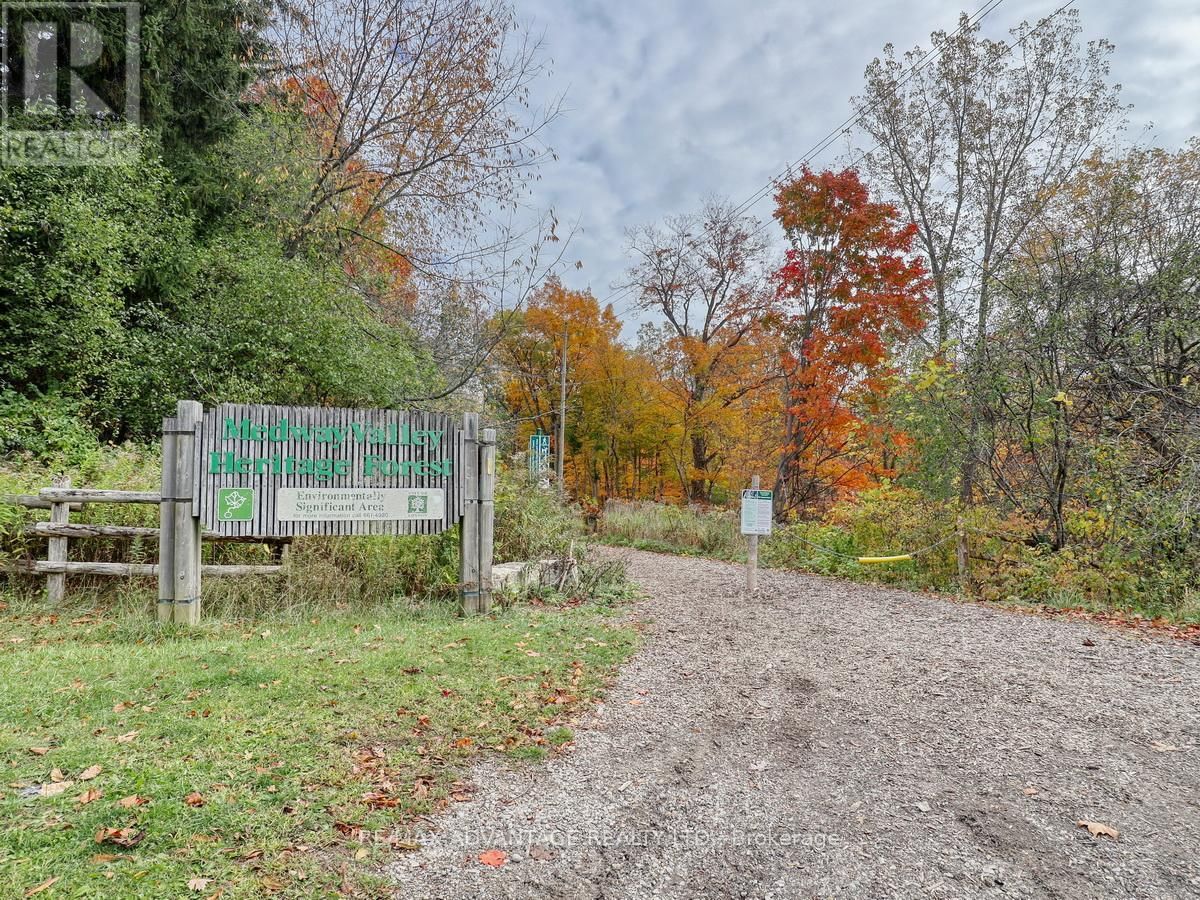 110 WHITEACRES DRIVE Image 5