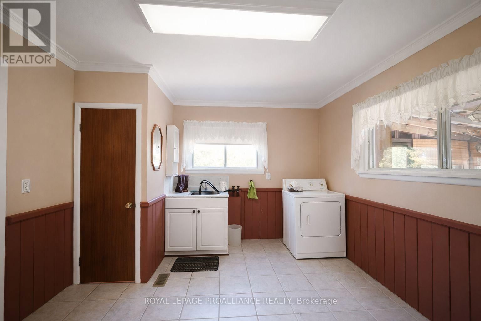 2370 HIGHWAY 37 Image 17