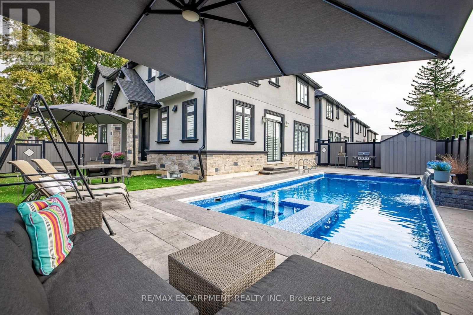 4 LOCKMAN DRIVE Image 32