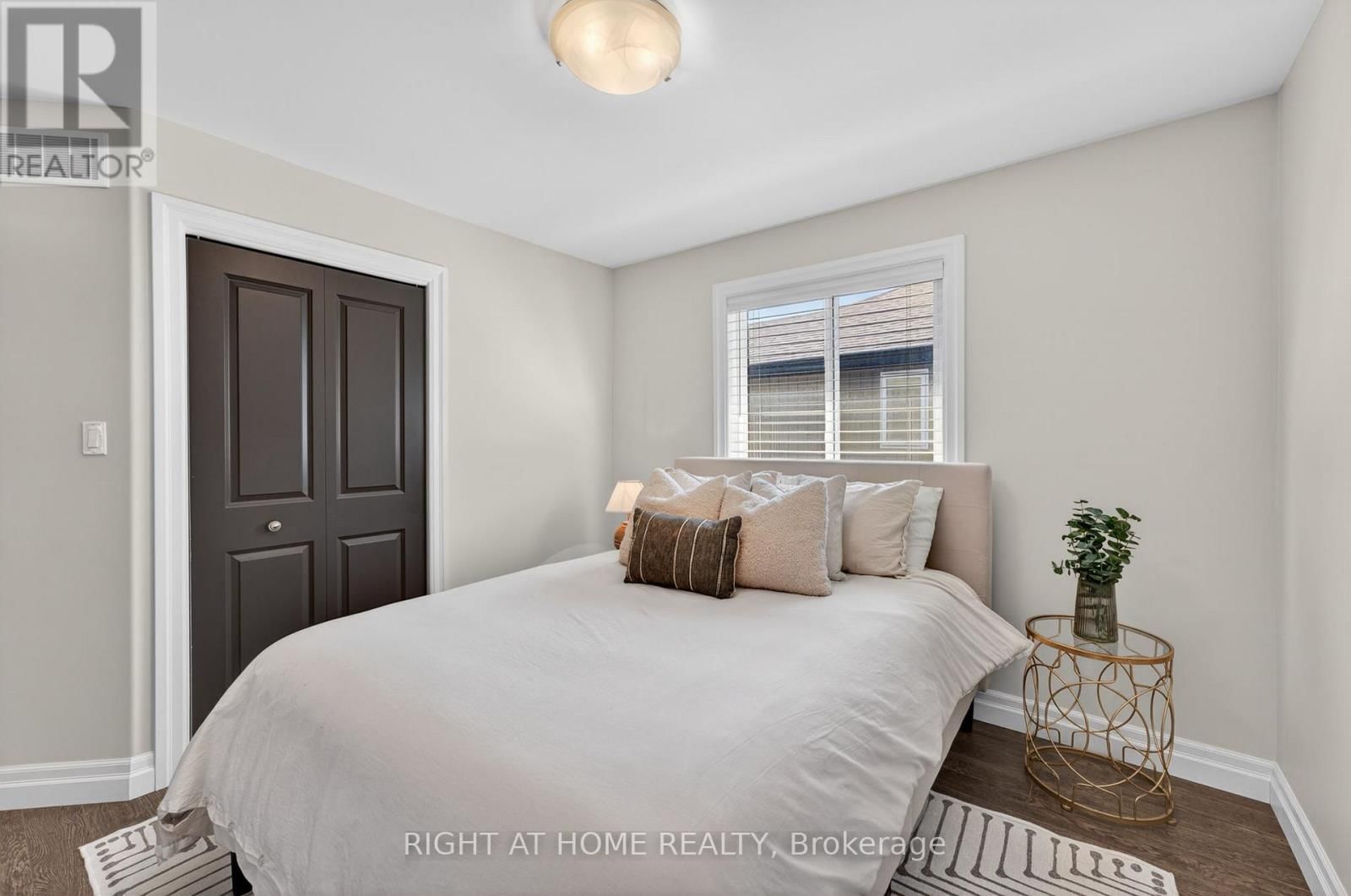 27 WOODBURN DRIVE Image 15