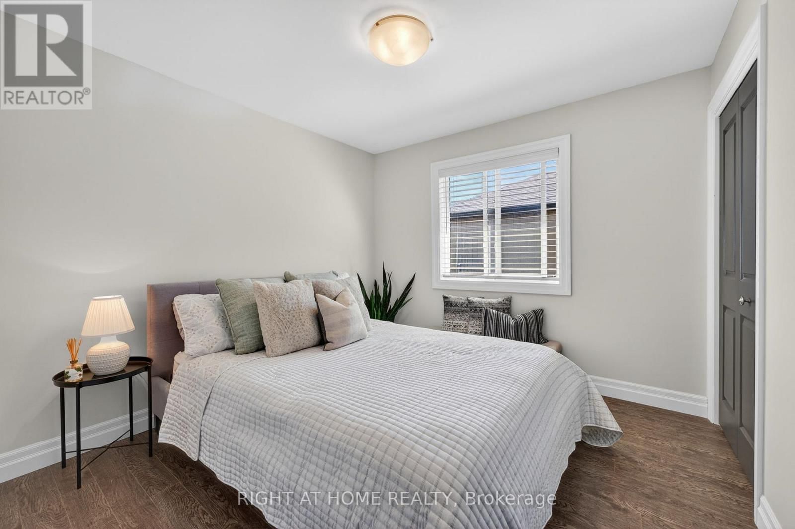 27 WOODBURN DRIVE Image 16