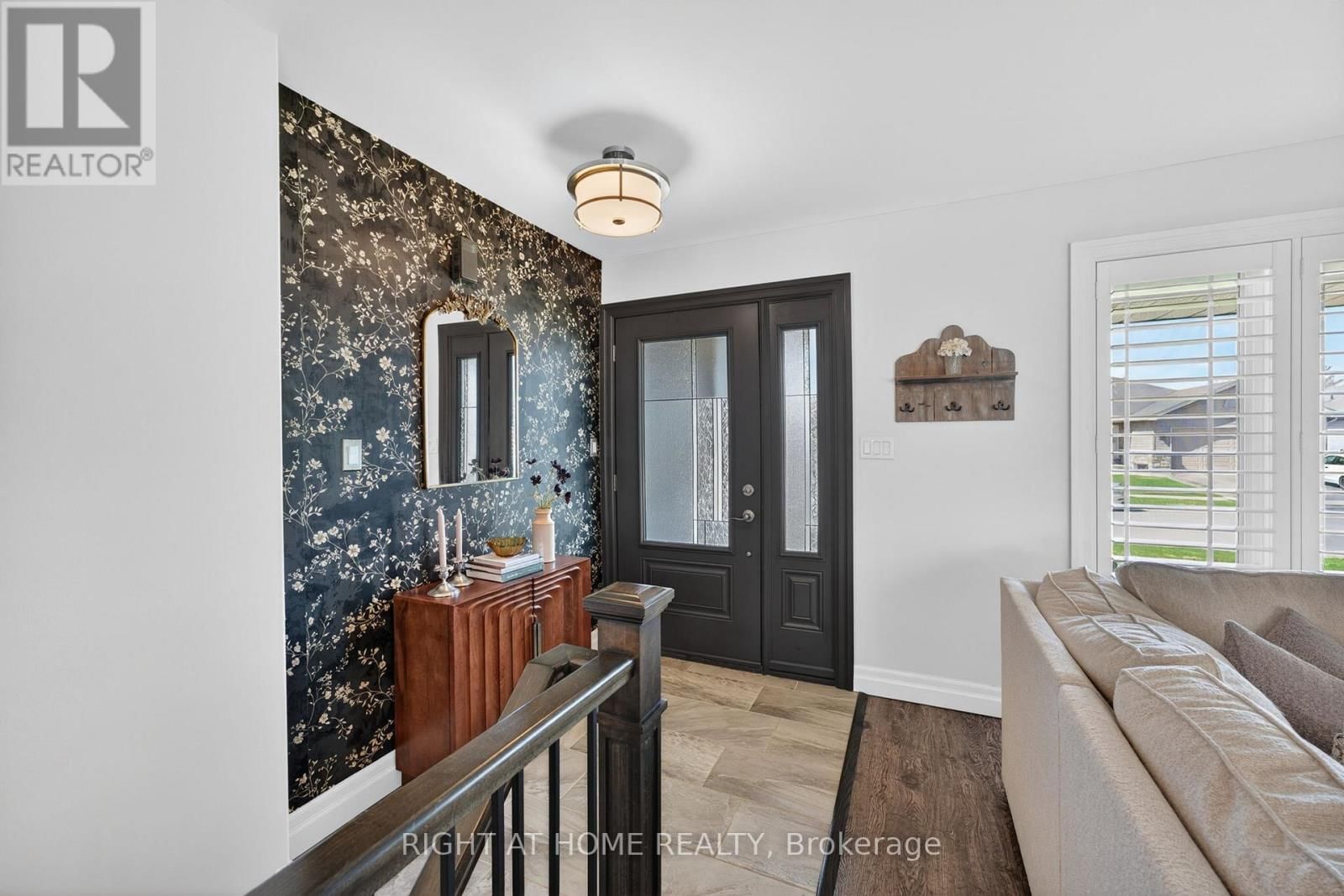 27 WOODBURN DRIVE Image 3