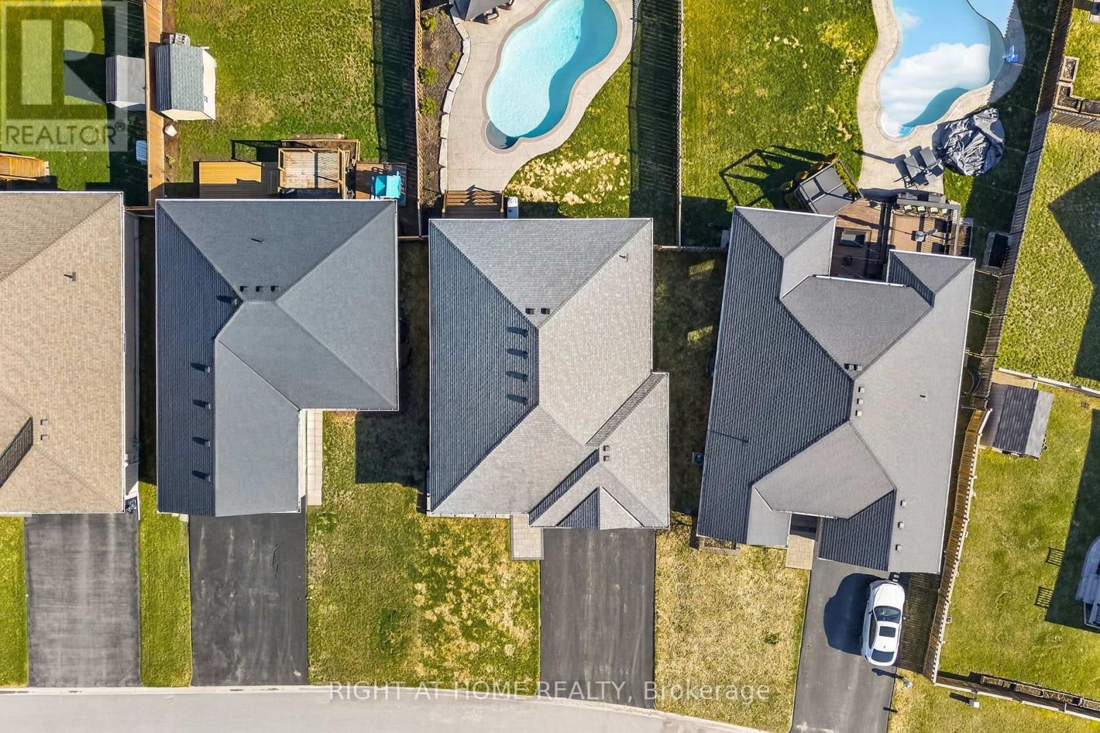 27 WOODBURN DRIVE Image 36