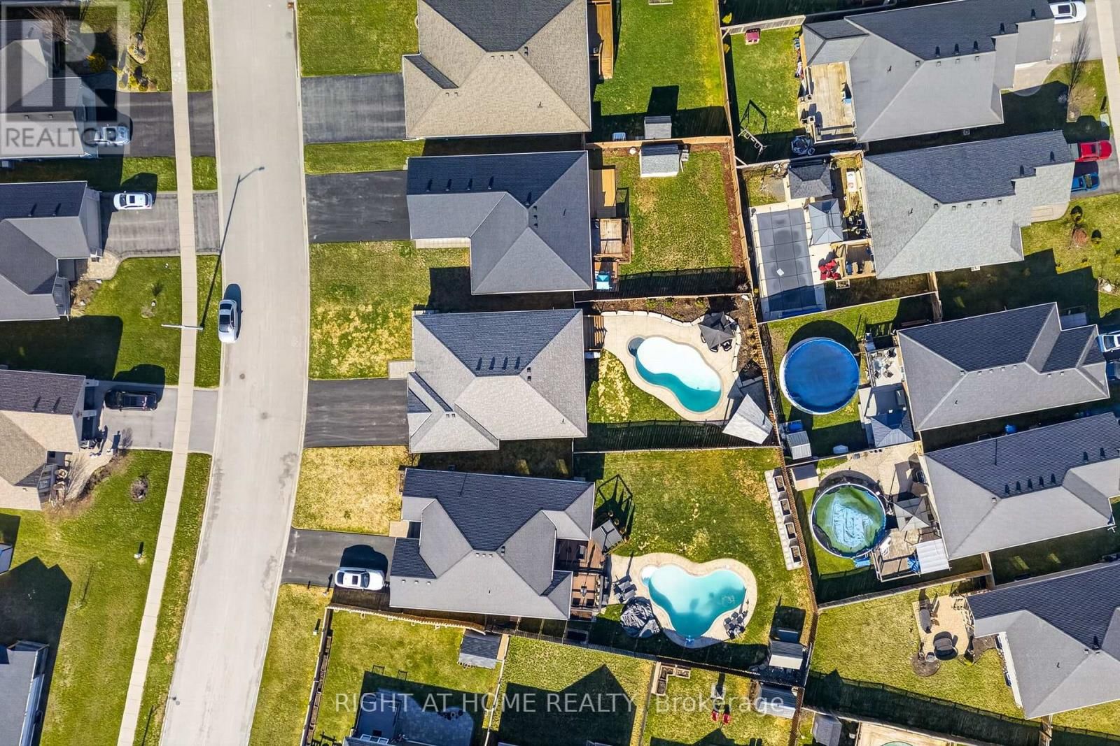 27 WOODBURN DRIVE Image 37