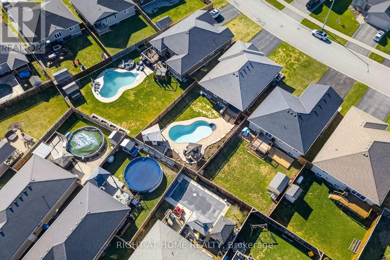 27 WOODBURN DRIVE Image 39