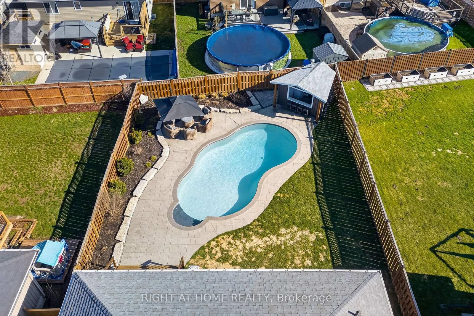 27 WOODBURN DRIVE Image 40