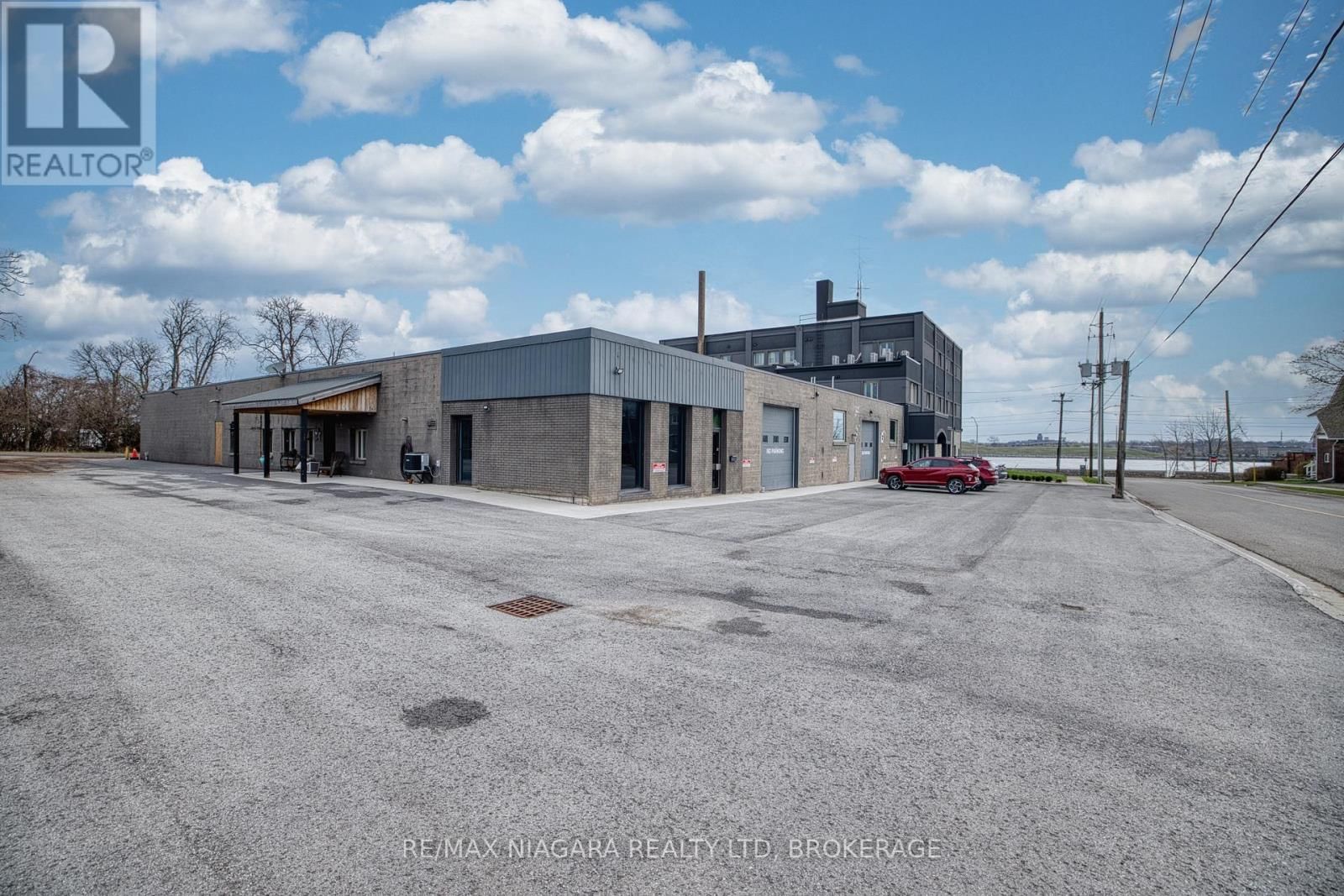 Unit #9 - 2 LEWIS STREET Image 17