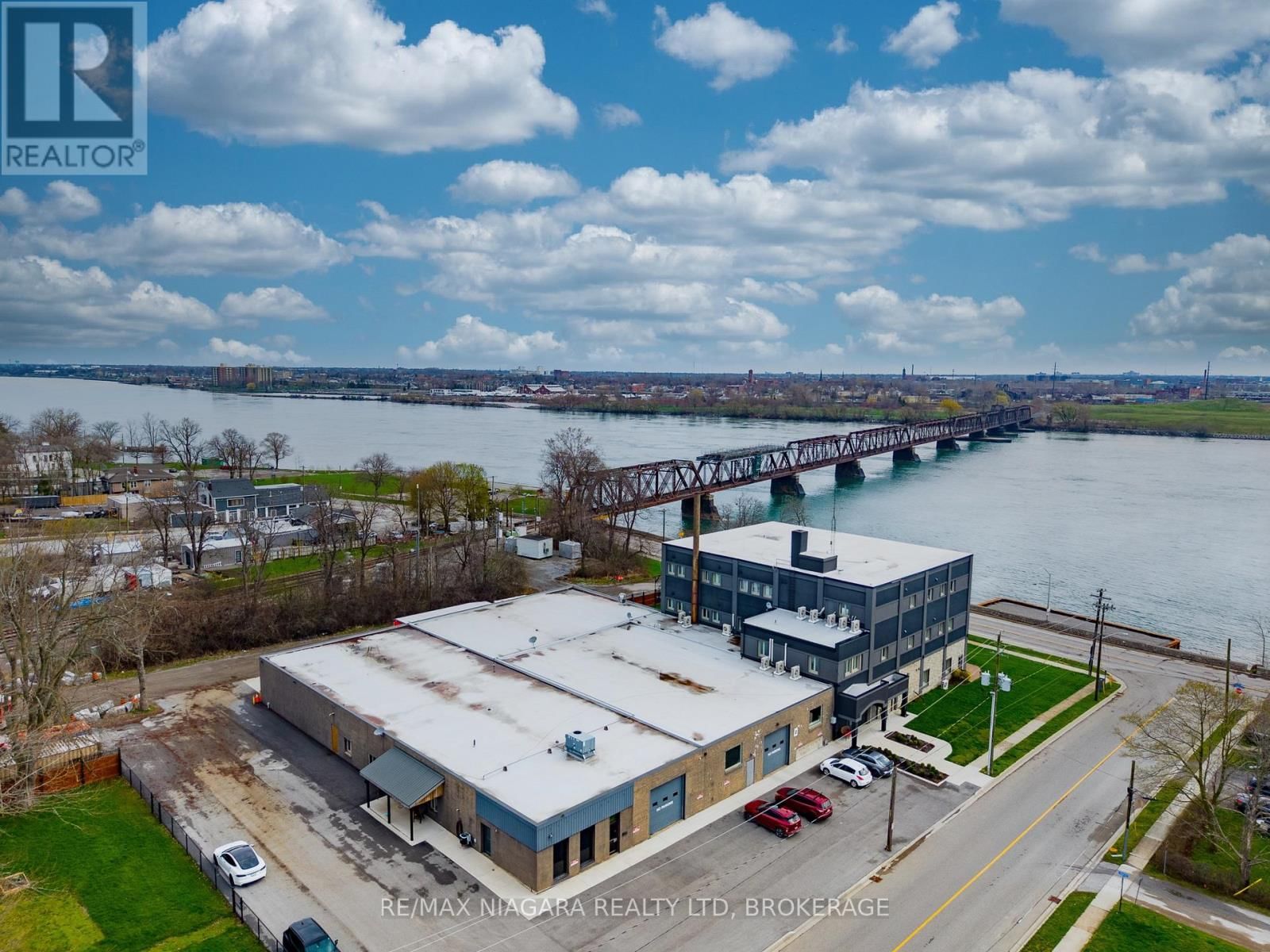 Unit #9 - 2 LEWIS STREET Image 21