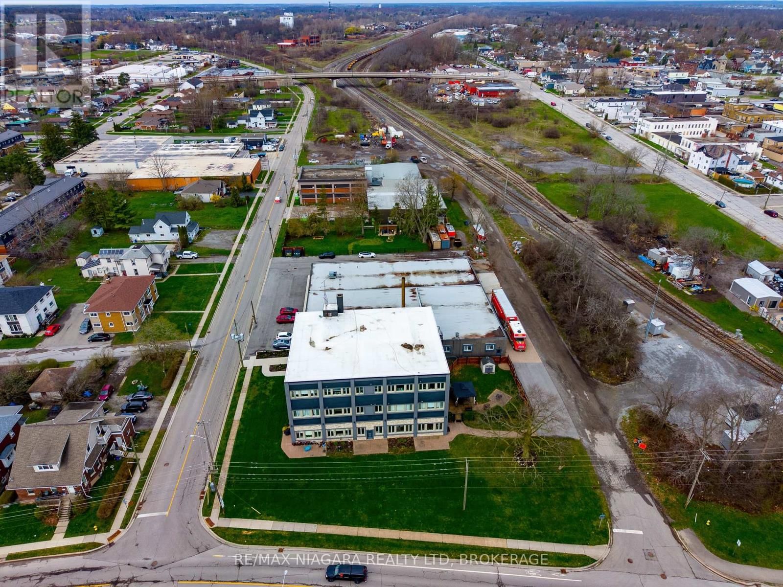 Unit #9 - 2 LEWIS STREET Image 26