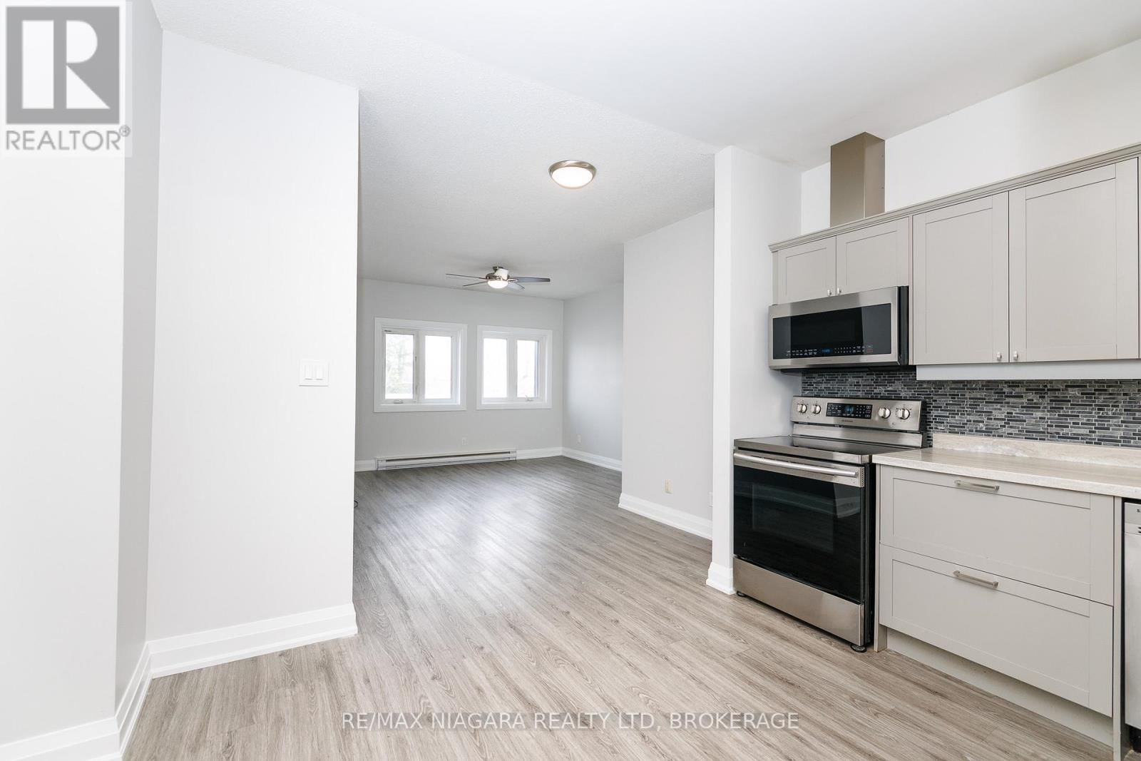 Unit #9 - 2 LEWIS STREET Image 5