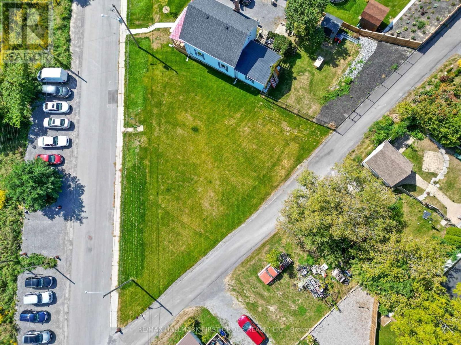 14 ALEXANDER STREET Image 15