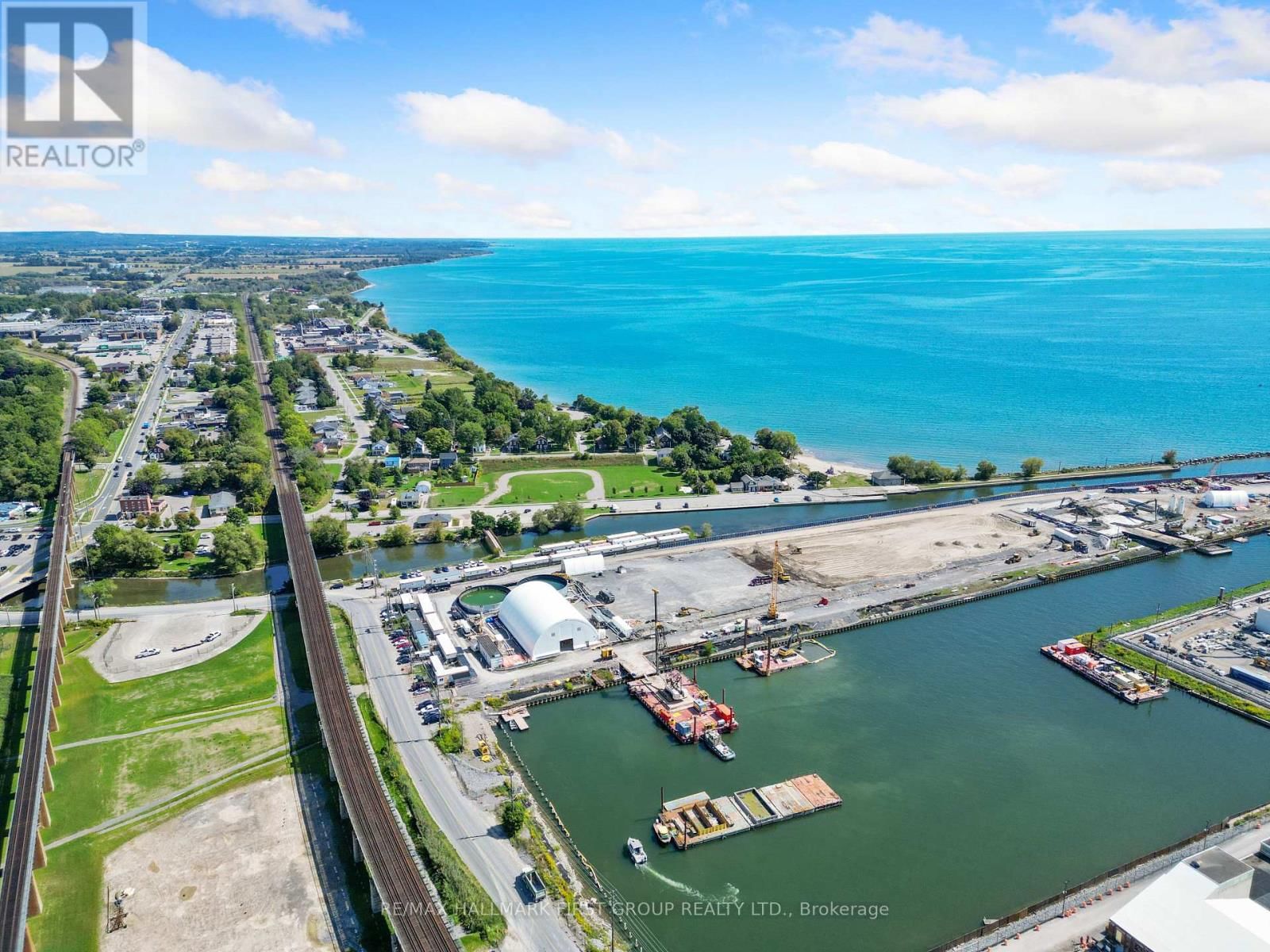 14 ALEXANDER STREET Image 19