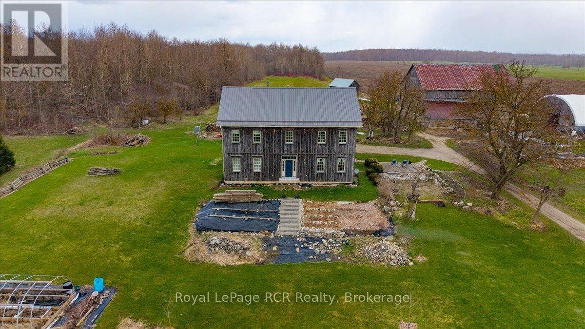 8326 12 LINE Image 16