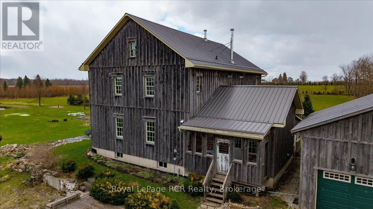 8326 12 LINE Image 18