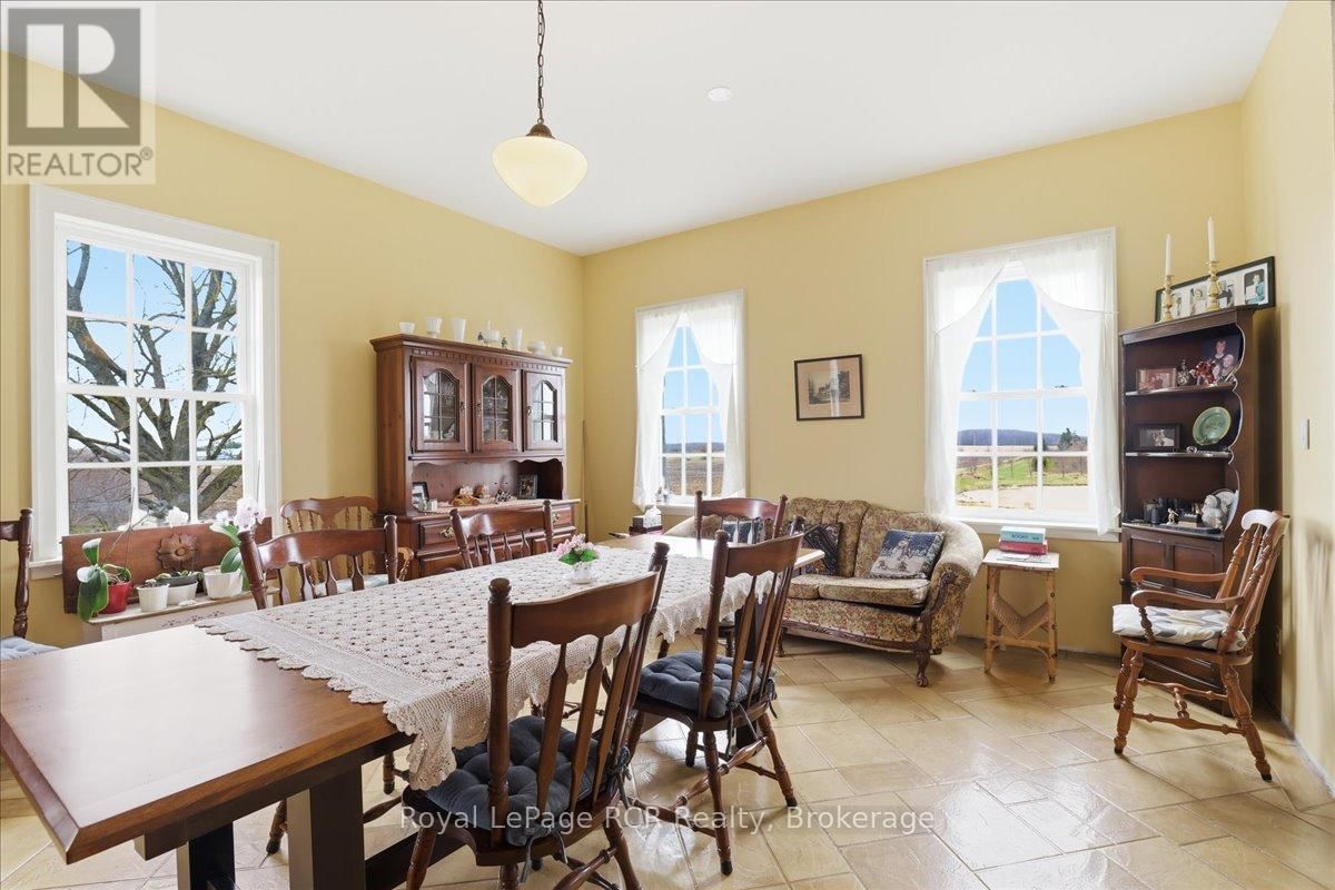 8326 12 LINE Image 6