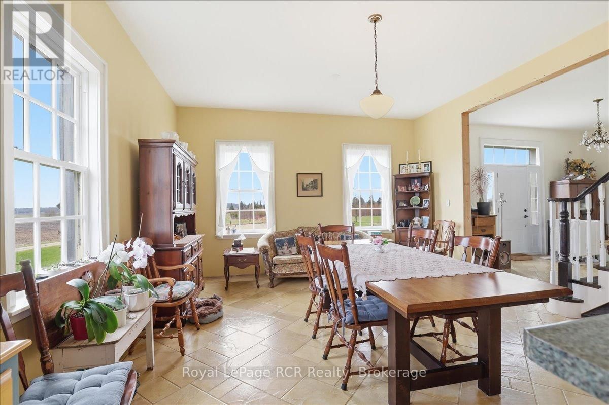 8326 12 LINE Image 8