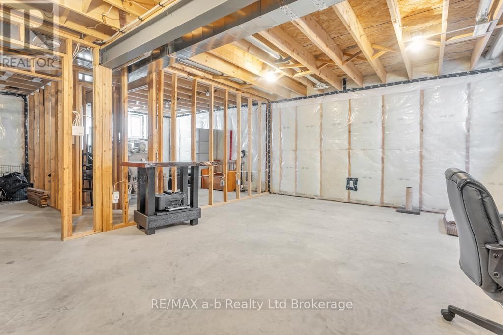 242 WILSON AVENUE Image 30