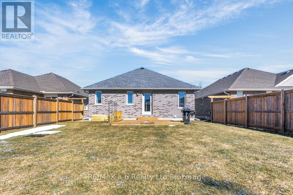 242 WILSON AVENUE Image 8