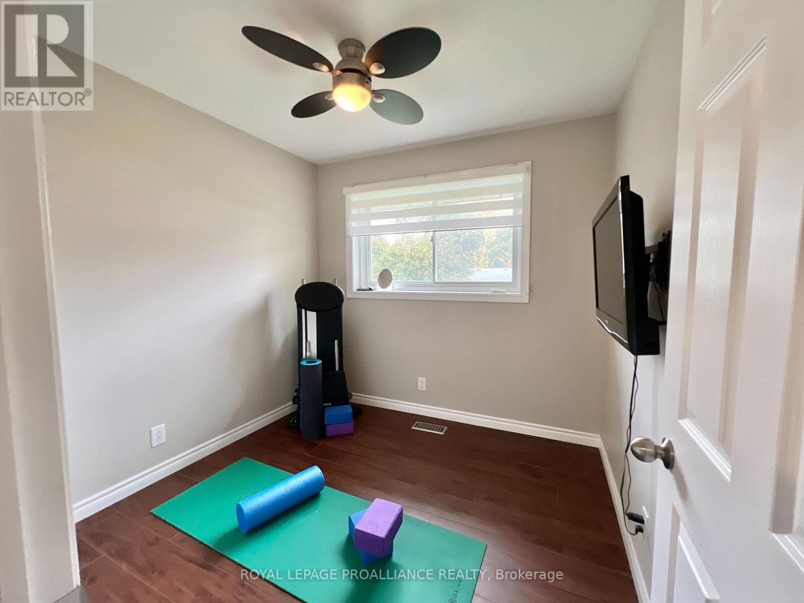 11 STAVEBANK ROAD Image 12