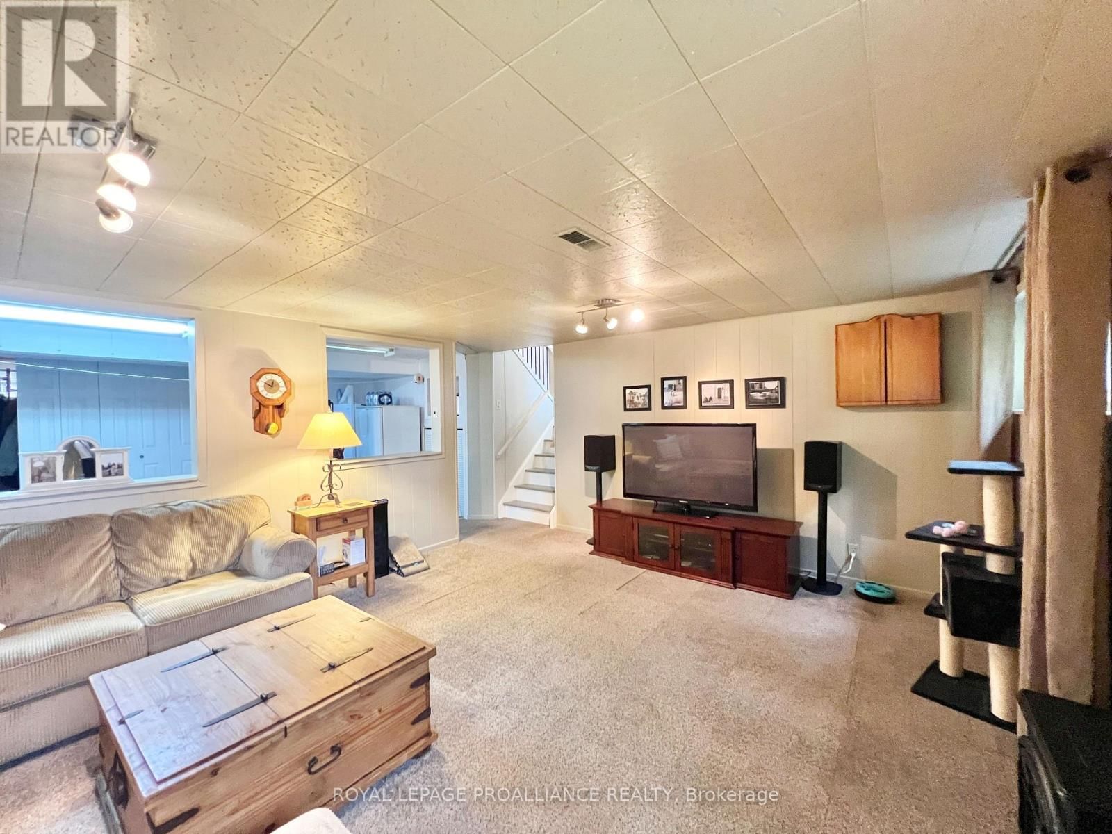 11 STAVEBANK ROAD Image 17