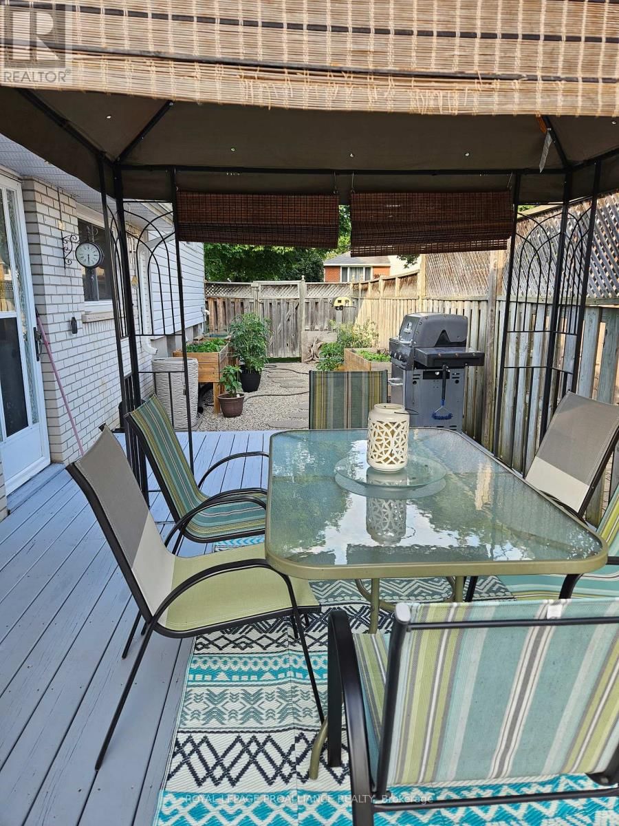 11 STAVEBANK ROAD Image 19