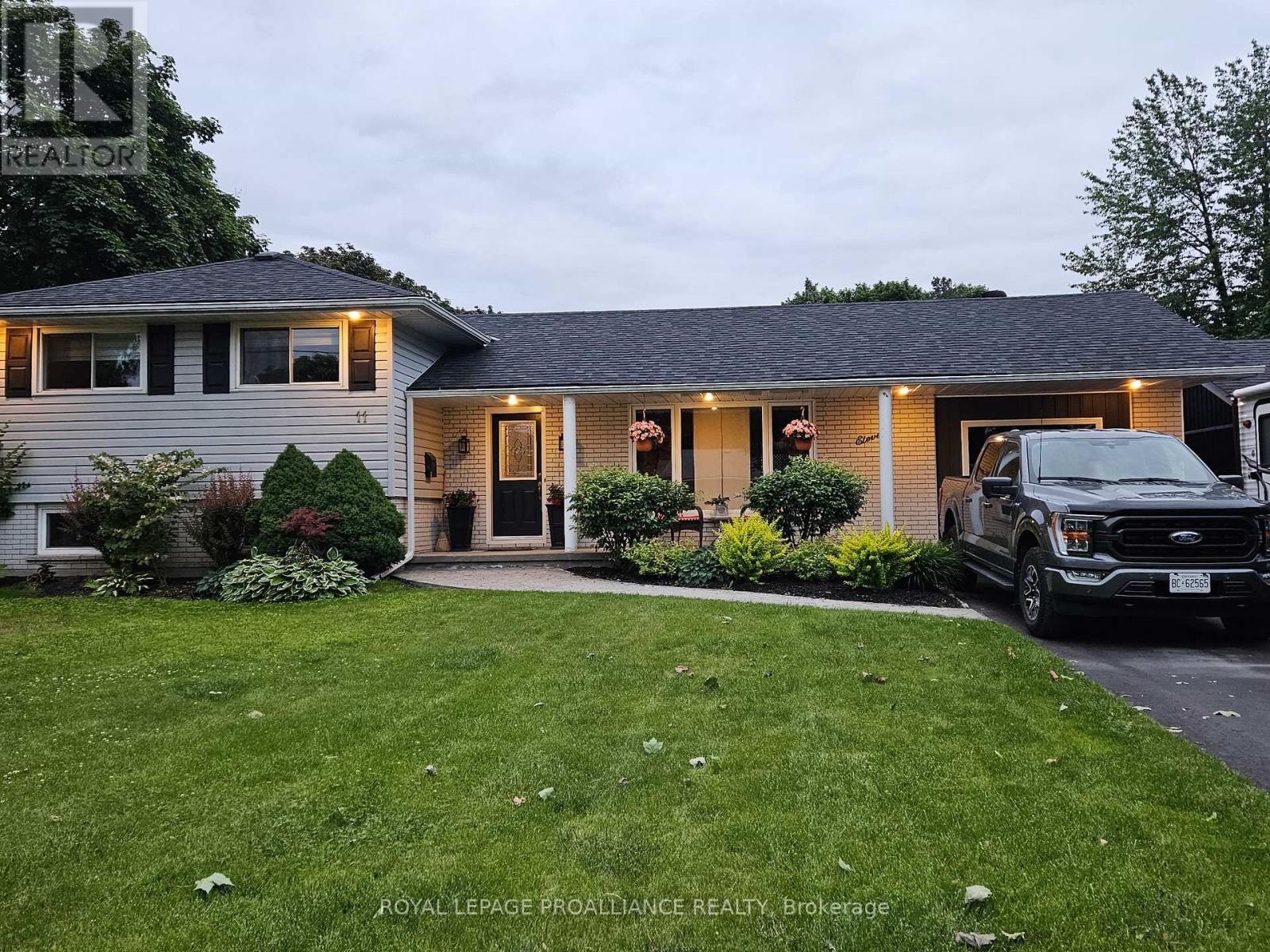 11 STAVEBANK ROAD Image 26