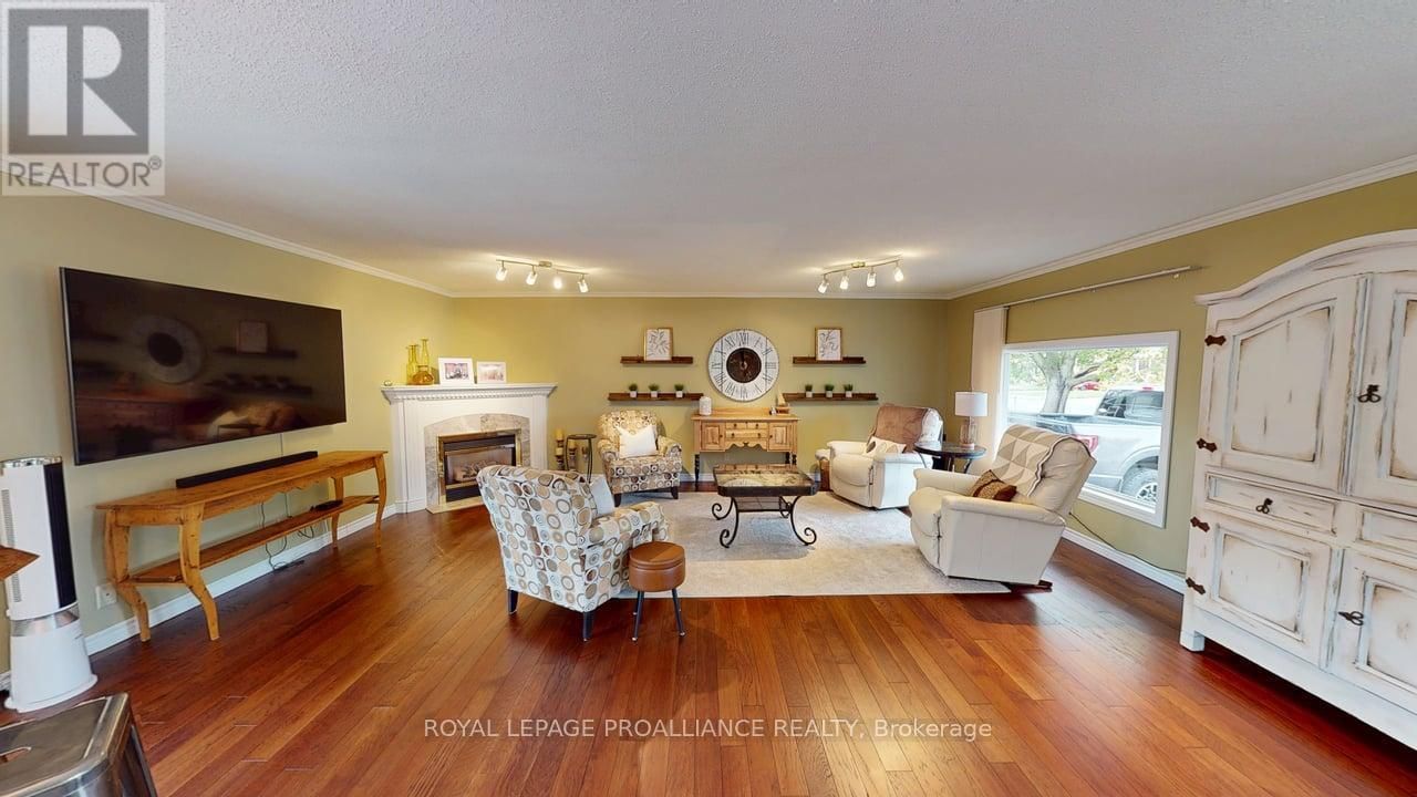 11 STAVEBANK ROAD Image 5